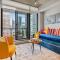 Vibrant PopArt downtown suite, comfy and stylish!