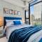 Vibrant PopArt downtown suite, comfy and stylish!