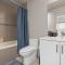 Vibrant PopArt downtown suite, comfy and stylish!