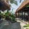 Authentic beachfront Villa Owl