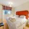Burnside West Cottage- Uk39596