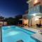 Luxury Coral Bay Villa Villa Shanta 3 Bedroom Villa Distant Sea Views Central Resort Location