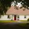Longford Holiday Red Rose Self Catering Cottage