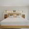 Beachfront - Deluxe View 1BR condo - E323-2