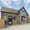 The Coach House - Ukc2772