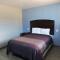 Coachmans Inn & Suites