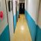 Hostel Blue Door ホステル ブルードア