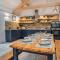 Cowshed 2 - Uk35458