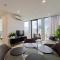 Spacious 2bed 2bath Apartment with City Views