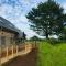 Deer Den timber clad cabin with hot tub, up private lane