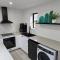 Spacious Beach Apartment Yeppoon - ARay at Cooee Bay - Apt B