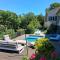 Rez de Jardin dune Bastide VILLA LA GARDI avec Piscine privée