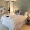 Cozy Private Suite with Year-Round Hot Tub
