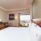 Holiday Inn - Suites Kuwait Salmiya by IHG
