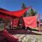 HEARTS & PONIES Apartamentos con piscinas privadas cerca de la Warner