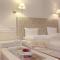 Hotel Embassy