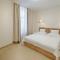 Hotel Embassy
