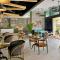 Adagio Premium The Palm