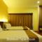 The V Hotel