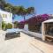Casa Morant in front of the sea
