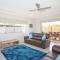 Petrie Beach Holiday Home