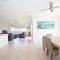 Petrie Beach Holiday Home