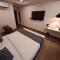 De Crown Luxury Hotel