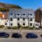 Plas Gorwelion - Adult only