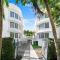 Lincoln Arms Suites
