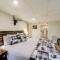2 Decks, Mountain View Beech Mountain Cabin!