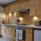 Lily Cottage - Uk40101