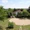 Charmant Gîte dans les Monts du Lyonnais avec Jardin, Terrasse et Confort Moderne - FR-1-496-174