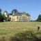Gîte de Charme avec Parc, Tennis et Salle de Jeux près dun Château à Parigny - FR-1-496-160