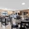 Super 8 by Wyndham La Crosse