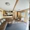 The Pad- 3 bed 2 bath, caravan Lido Beach