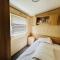 The Pad- 3 bed 2 bath, caravan Lido Beach