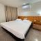 Flat Blue Tree Beira Mar by Escala