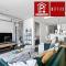 Luxe Chic 3BR Apt City Skyline views