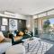Luxe Chic 3BR Apt City Skyline views
