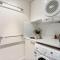 Quiet City Luxury 3BR Top-Floor with SkylineView