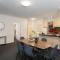 Spacious 2 Bedroom Pool & Gym Perthcbd,optus,waca