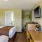 Motel 6 Campbellford, ON