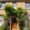 The Old Post Office - Pet Friendly Group Stays in Holmfirth