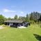 Three-Bedroom Holiday Home In Jerup