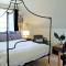 The Royal Apartment - Uk31086