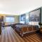 Super 8 by Wyndham Osseo WI