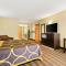 Super 8 by Wyndham Osseo WI