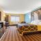 Super 8 by Wyndham Osseo WI