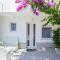 Luxury Studio Apartment White Sensation
