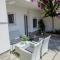 Luxury Studio Apartment White Sensation